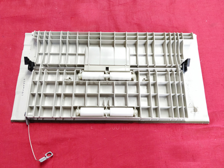 z. RIGHT DOOR ASSEMBLY (TROLLEY) - USED