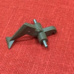 LOWER PICKER FINGER