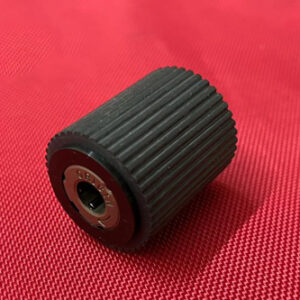 ROLLER, PAPER SEPARATION WITH HUB